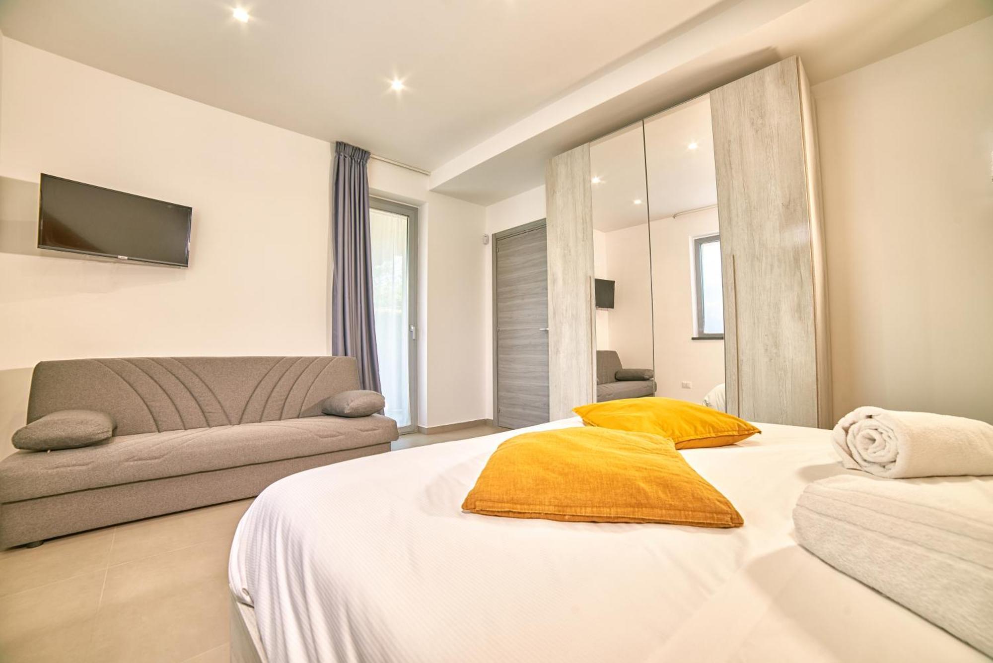 Il Casale Di Monacella Aparthotel Santa Venerina Ngoại thất bức ảnh